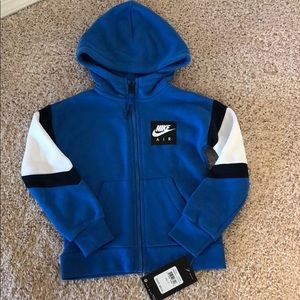 Toddler boys Nike zip up hoodie- NWT- Size 3T